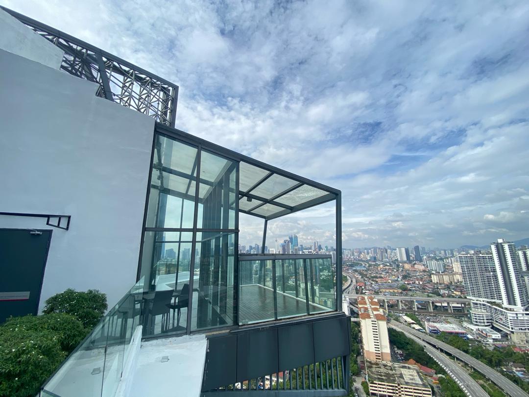 D'Rapport Residences Tower E sky deck with Sky Aqua Pool and Sky Lounge, Ampang Hilir